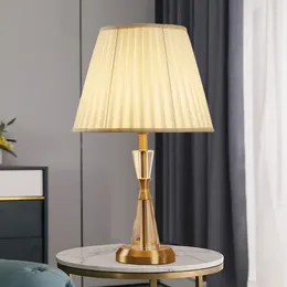 Floor Lamps Light Luxury High-End Crystal Lamp Cosy Bedroom Bedside Modern Minimalist Creative Table