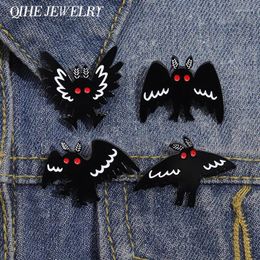 Brooches Punk Halloween Mothman Enamel Pin Brooch Lapel Badges Animals Moth Jewellery Gifts Women Girl Anime Custom Black Bird Accessories