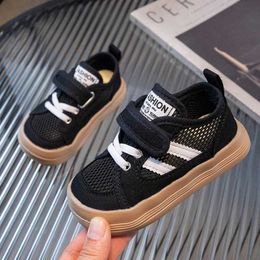 Sneakers Childrens casual shoes summer new tennis shoes childrens sports shoes baby breathable lightweight knitted boys sports shoes Korean shoes Q240506