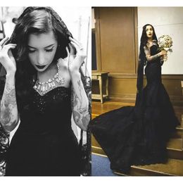 Vestidos de casamento gótico gótico preto sereia vestido de noiva Cristais de renda com renda de renda de renda de decote de decote em coração feito deco