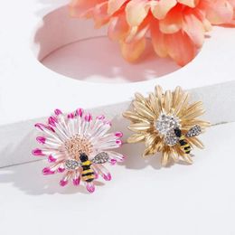 Brooches Sweater Fashion Coat Unisex Men Flower Women Badge Daisy Brooch Corsage Pins Jewelry