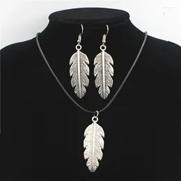 Chains Fashion Simple Silvery Color Meter Feather Pendant Necklace For Women Leaf Shaped Female Long Suit Sweater Chain Girls Jewelry