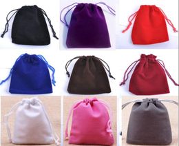 Small Velvet Favour Drawstring Bag 7x9cm275 x 35 inch Pack of 100 Rings Earrings Stud Jewellery Gift Packaging Pouch1537541