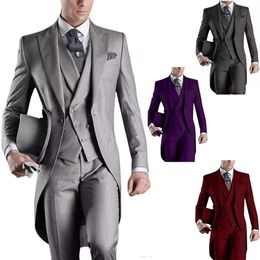 2019 Mens Designer Suits Custome ذات ذروة مصنوعة من طية صدرية ثلاث قطع العريس Tuxedos Men's Slim Fit Tailcats (سترة+سترة+سروال)