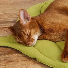 Cat Beds Furniture Cat Bed Mat Leaf Shape Pet Blanket Soft Puppy Sleeping Pad Washable Non-Slip Room Decor Floor Rug for Dogs Cats Pet Supplies