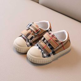 Sneakers Spring and Autumn New Baby Shoes Boys Plaid canvas shoes girls soft soled walking H240506