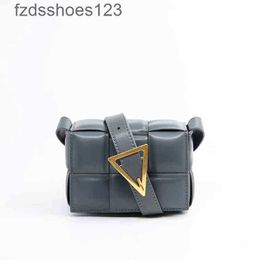 S Shoulder Plaid Luxury Packet Claassic 2024 Belt Mini Botteggs Bags tote Mouth bag Small Designer Lady Cassettes Woven Venet 0TDN