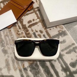 Sunglasses Classic Retro Resin Cool Sexy Female Male Sun Glasses Eye Protection Driving 50231