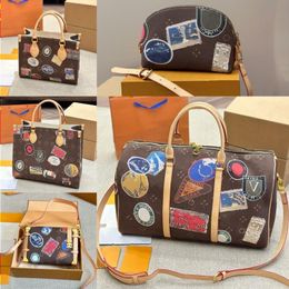 10A Fashion Crossbody Women's Bag 24SS Bag Mode Mommy Tote Women's Tote Shoulder Bag Makeup Bag Shopping Flight Limited Bag L Kkql