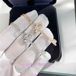 Luxury Tiifeniy Designer Pendant Necklaces Key Necklace 925 Sterling Silver Plated 18K gold-plated jialuan tail Flower clavicle chain female