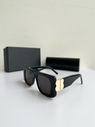 Luxury Rectangle Sunglasses for Women039s Fashion Women Brand Deisnger Full Frame UV400 Lens Summer Style Small Square sunglass4597936