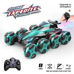 Eightwheel swing arm drift stunt remote control car body feeling music spray rolling climbing offroad vehicle wireless toy 240428