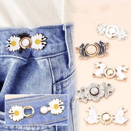 Brooches Metal Fashion Jewellery Flower Cartoon Sweet Women Brooch Anti-Exposure Jeans Accessories Tightening Waistband Pin