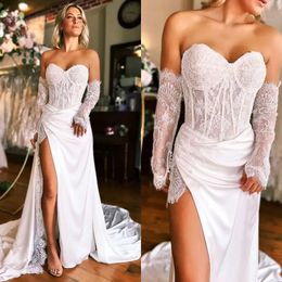 Kleiderhülsen langer Boho mit abnehmbarem 2024 Spitze Satin Schatz Ausschnitt Side Sweep Zug Beach Country Hochzeitskleid Plus Größe Vestido de Novia