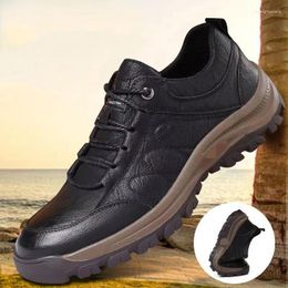 Casual Shoes Men's 2024 Spring Outdoor Lace Up Non Slip Hiking Fashion Soft Sole Leather Men Sneakers Plus Size