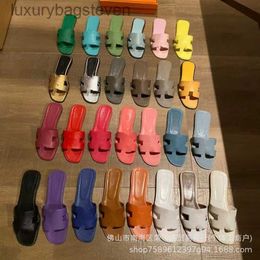 Fashion Original h Designer Slippers Top Edition h Classic Series Flat Bottom Slippers Sheepskin Palm Pattern Lacquer Leather Slippers with 1:1 Brand Logo