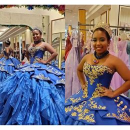 Голубое красное королевское королевское Quinceanera платья с кружевной аппликацией из бисера золотых кристаллов без бретелек.