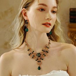 Chains European And American Wedding Dress Necklace Set Dinner Accessories Retro Green Rhinestone Metal Hollow Earrings Bride