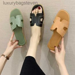 Fashion Original h Designer Slippers Spring Summer Leisure Fashion Temperament Womens Simple Pvc Comfortable Flat Bottom Lazy Slippers with 1:1 Brand Logo