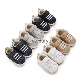 Primeiros caminhantes 0-18m moda sapatos de bebê menino menina de couro clássico sola de borracha anti-deslizamento infantil infantil 5 cores h240506