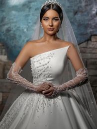Elegant Satin Wedding Dress 2204 Pearls Detailed Ball Gown Bride Dresses Strapless Long Chapel Train Plus Size White Bridal Gown Vestidos De Noivas