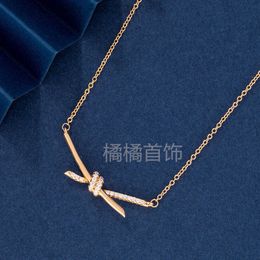 Designer Tiffanybead Jewelry Boutique v Gold High Edition t Family Knot Necklace with Gu Ailing Same Kont Diamond Twisted Rope Collar Chain Simple and Luxury