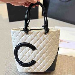 Luxury Women Crossbody Designer Bag 28CM Leather Matelasse Chain Vanity Case Handbag Zipper Coin Purse Evening Clutch Outdoor Travel Shoulder Bag Trend Sacoche