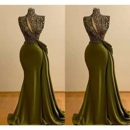 Vestidos de noite de tamanho de azeitona africanos verdes e sereia lantejoulas brilhantes para pescoço de pescoço acetin cetim, vestido de festa formal ocn wear vestidos desinger