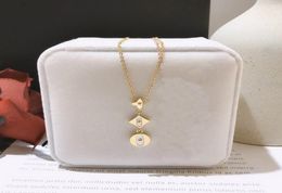 Luxury Exquisite Pendant Necklace Fashion Women Jewellery Necklace Designer Style Accessories Selected Birthday Gifts Couple Family 3389763