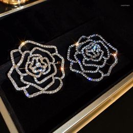 Brooches Hollow Flower Brooch Elegant Suit Coat Pins Full Crystal Jewellery Accessories For Women