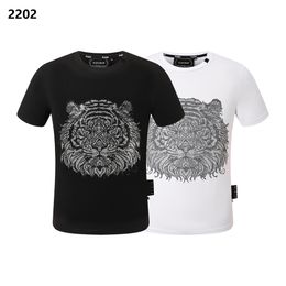 PLEIN BEAR T SHIRT Mens Designer Tshirts Brand Clothing Rhinestone PP Skulls Men T-SHIRT ROUND NECK SS SKULL Hip Hop Tshirt Top Tees 17031