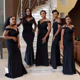 Sukienki druhny 2021 Czarna syrena afrykański plus rozmiar z ramię z paskami pokojówka honorowa suknia na zamówienie gościnnego gości