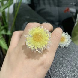 Cluster Rings Lovely Daisy Flower Big Ring For Women Girl Trendy Resin Jewellery Blooming Chrysanthemum White Pink Yellow Petals Party