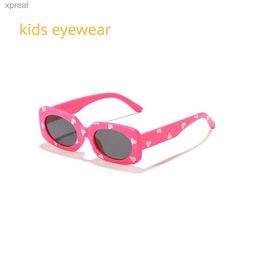 Sonnenbrille Mode süße herzförmige Sonnenbrille mit schönem Druck für Kinder Sonnenbrillen Kinder Rechteck Eyewear Shades Girls Uv400 Wx