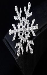 Christmas Crytal Snowflake Brooch party Favors Silver Rhinestone Alloy brooches XMAS pins Clips Pin women children gift6416618