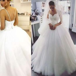 Ballkleid Spitzenapplikation Wunderschöne Brautkleider Spaghetti -Träger Korsett Rücken Tüll Sweep Zug maßgeschneiderte Plus -Größe Vestidos de Novia