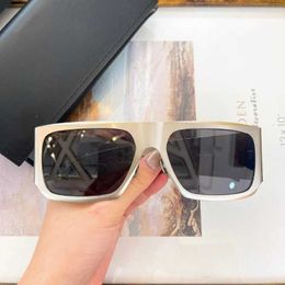 Classic Brand Retro Yoisill Sunglasses 2024 New Box Instagram Celebrity Internet Street Shot Same Metal