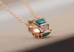 Luxury Designer Necklace Agate shell Diamond Necklace With stamp3337761