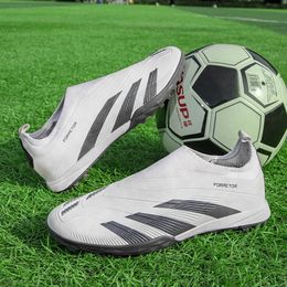 Quality Football Shoes for Boys Football Boots Men Wholesale Unisex Ultralight Soccer Cleats Children Soccer Shoes 240422