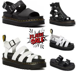 2024 New Designer sandals Man Women Roman sandal Flat Heel Comfort Outdoor Sand beach Slipper Rubber Shoe Sole Sandal Fashion Casual Sports sandals