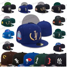 New Arrived Baseball Letter Fitted Hats Caps Gorras Bones Men Women Sport Full Closed Design Cap Chapeau Stitch Heart A Snapback Flat Hat Casual Sun Outdoor Hats