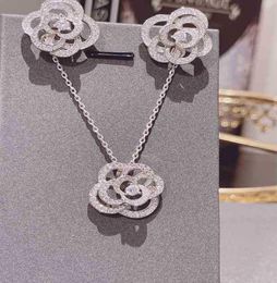 Camellia hollowed out flowers fashion stars with grandma Xiang versatile Necklace Earrings women4972705