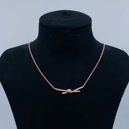Clover Necklace Women's Necklace Heart shaped Pendant Necklace Single Flower Red Agate Rose Gold Designer Necklace