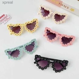 نظارة شمسية 2024 New Childrens Color Retro Triangle Daisy Sunglasses UV400 Girls and Boys Outdoor Sun Grounds Sunglasses Childrens WX