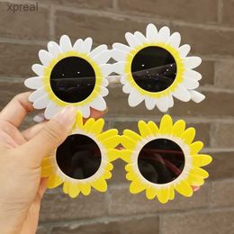 Okulary przeciwsłoneczne kwiaty Dzieci Okulary przeciwsłoneczne dzikie okrągłe okulary retro okrągłe rama szklanki dla dzieci i dziewcząt okulary mody podróży ulica WX