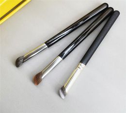 Concealer Perfector Makeup Brush Fingertip Shaped Professional Conceal Cream Liquid Beauty Cosmetics Brush Tool5022341