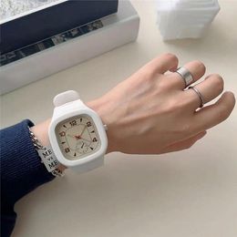 Wristwatches Wrist Watch Anti-corrosive Children Quartz Movement Wear-resistant Student Silicone Strap Clothing Accessory