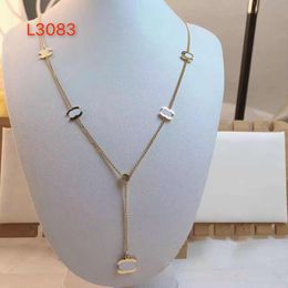 Classic Brand Designer Pendants Necklaces Crystal Pearl Letter C Choker Pendant Necklace Sweater Chain Jewellery Accessories