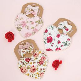 3PcsSet Valentines Day Baby Heart Bibs Feeding Bow Headbands Double Side Flower Saliva Towel Kids Pography Props Bandanas 240418