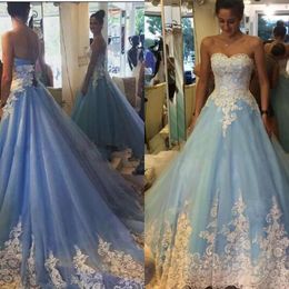 Sukienki koronki 2021 Kolorowa aplikacja ślubna suknia ślubna Sukniczna dekolt dekoltu